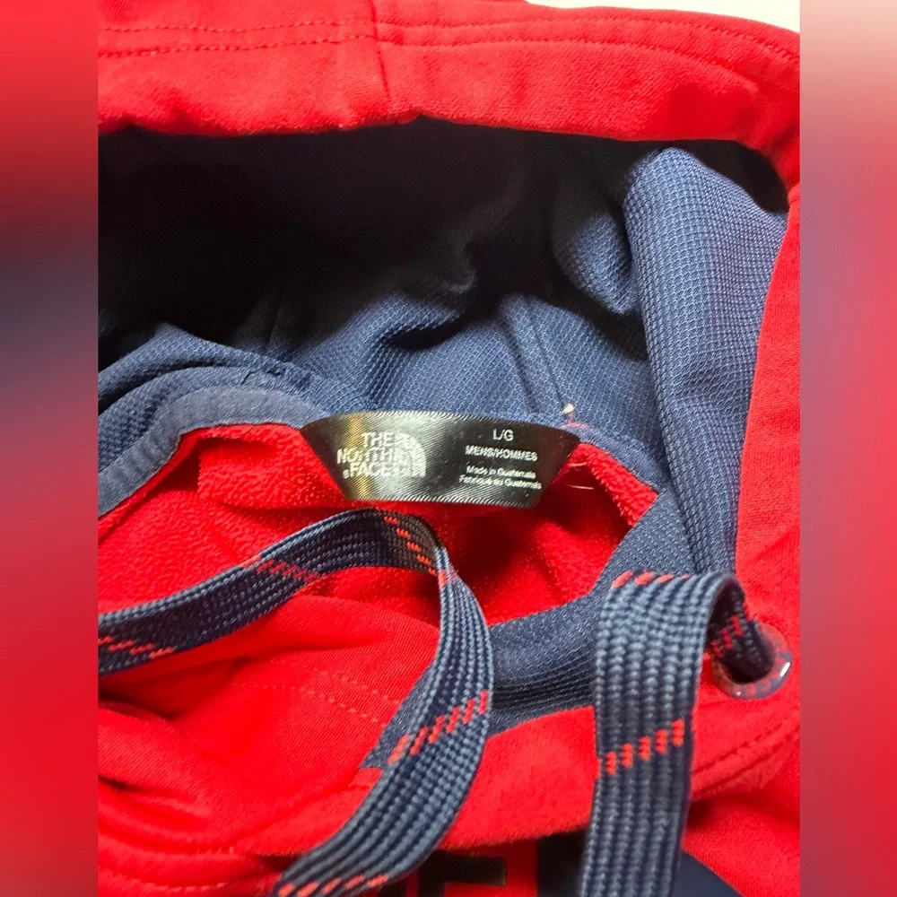 The North Face Red And‎ Navy Blue Men’s Large Hoodie Sweatshirt